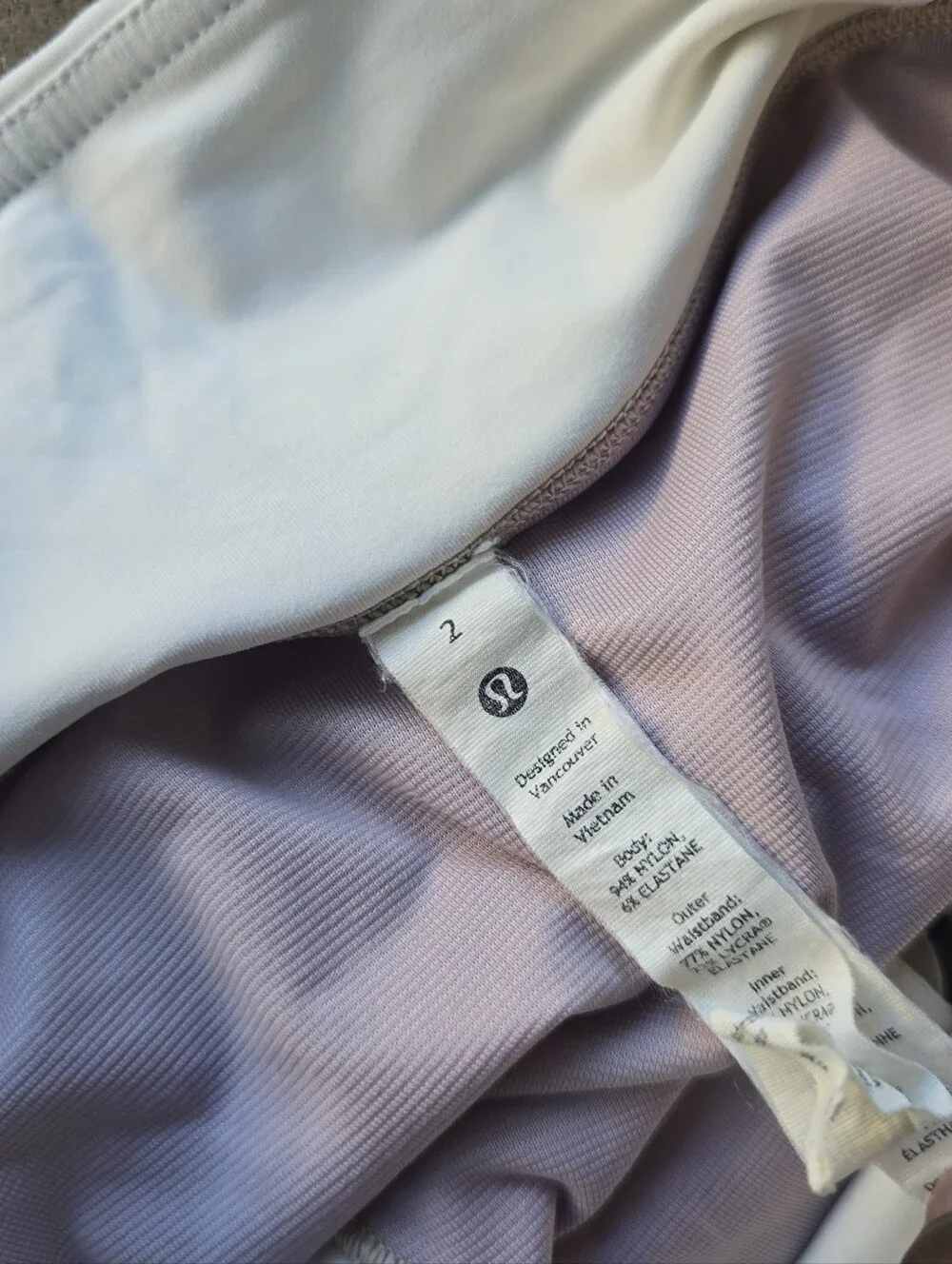 Lululemon Shorts Women’s 2 Speed Up Short 3.5” Inseam Ivory Summer Lined